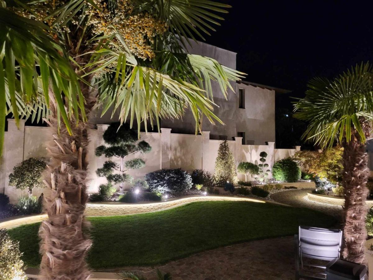 Sika Royal Garden & Apartment Arad